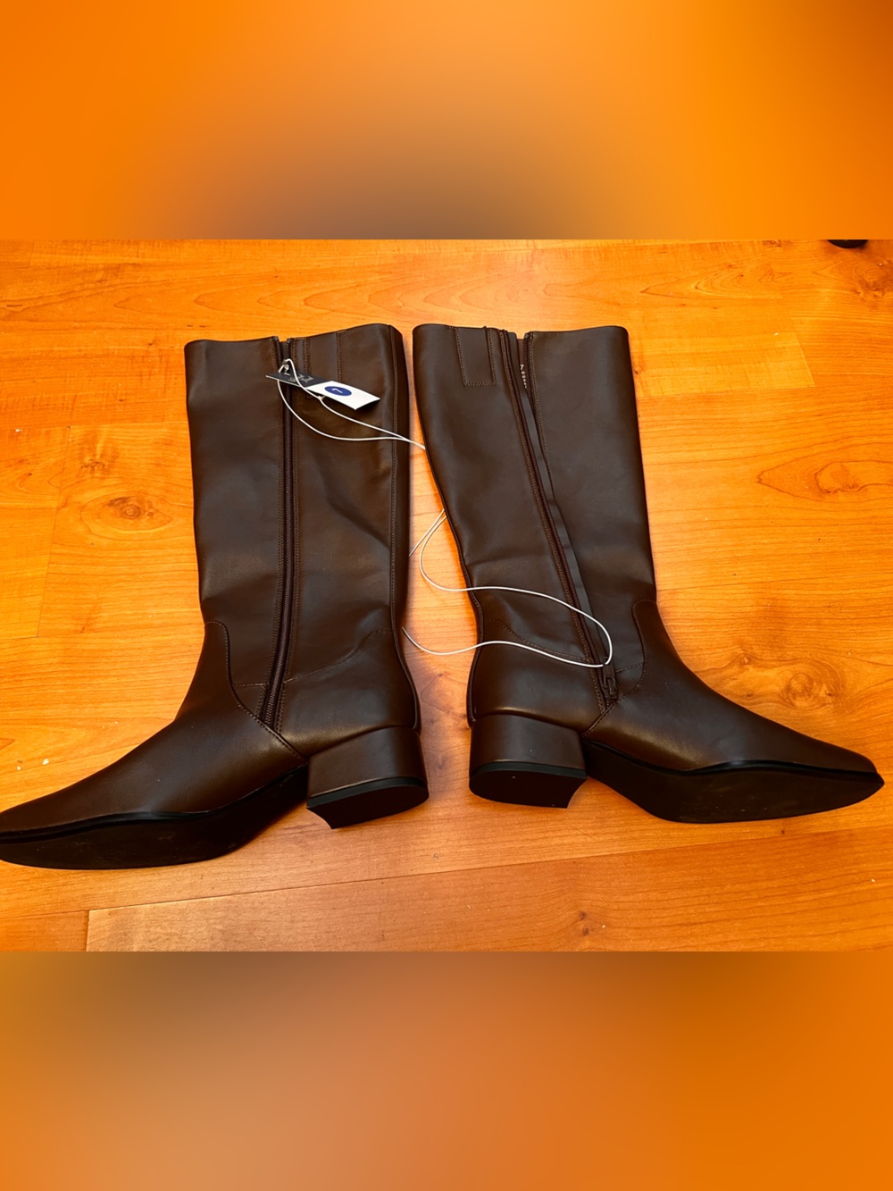 Womenâs universal thread size 7 knee high boots with memory foam and zipper